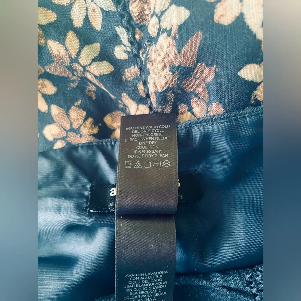 Liz Claiborne Axcess Skirt MIDI Navy Blue Light Pink Floral Size 4 Small Boho - Picture 11 of 12